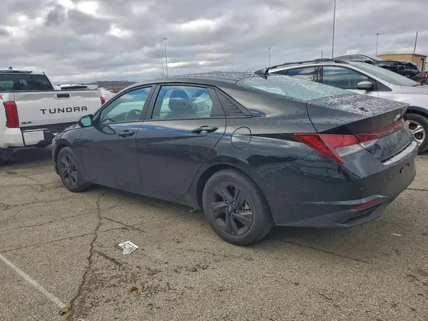 KMHLM4AG1PU612260 2023 HYUNDAI ELANTRA - Image 2