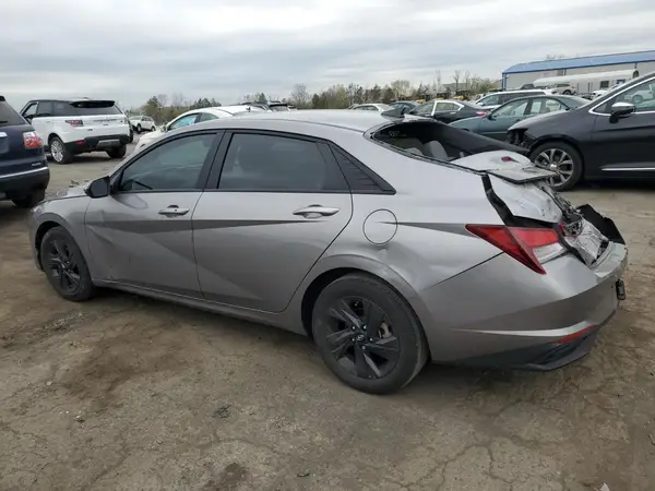 KMHLM4AG1PU622643 2023 HYUNDAI ELANTRA - Image 2