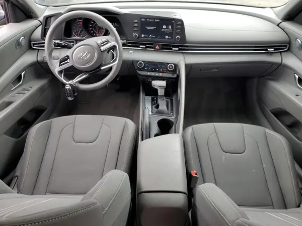 KMHLM4AG1PU622643 2023 HYUNDAI ELANTRA - Image 8