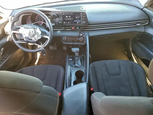 KMHLM4AG2MU073188 2021 HYUNDAI ELANTRA - Image 8