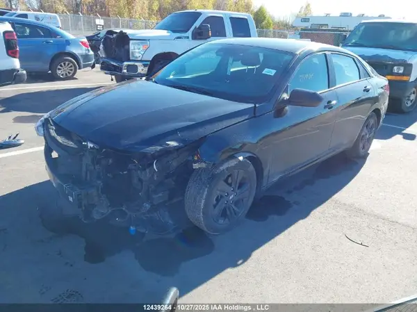 KMHLM4AG2MU074583 2021 HYUNDAI ELANTRA - Image 2