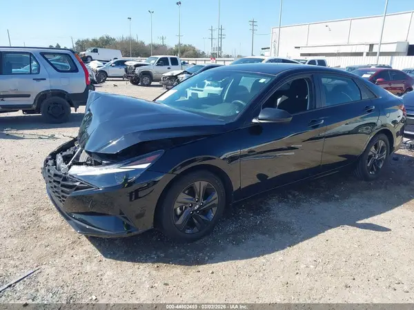 KMHLM4AG2MU102723 2021 HYUNDAI ELANTRA - Image 2
