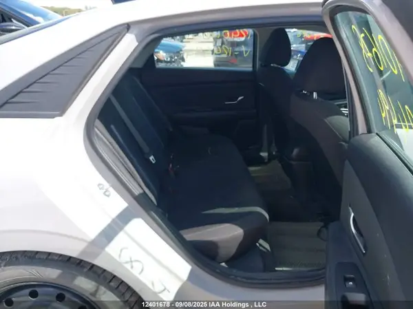KMHLM4AG2MU124494 2021 HYUNDAI ELANTRA - Image 8