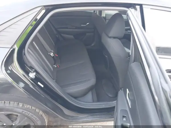 KMHLM4AG2MU128660 2021 HYUNDAI ELANTRA - Image 8