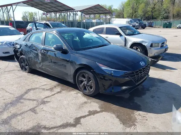 KMHLM4AG2MU139366 2021 HYUNDAI ELANTRA - Image 1