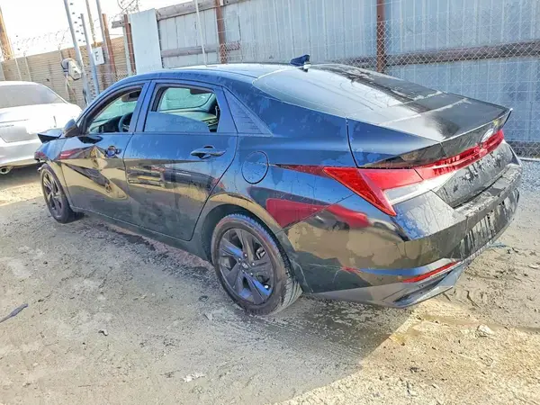 KMHLM4AG2MU140906 2021 HYUNDAI ELANTRA - Image 2