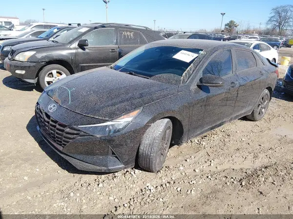 KMHLM4AG2MU141053 2021 HYUNDAI ELANTRA - Image 2