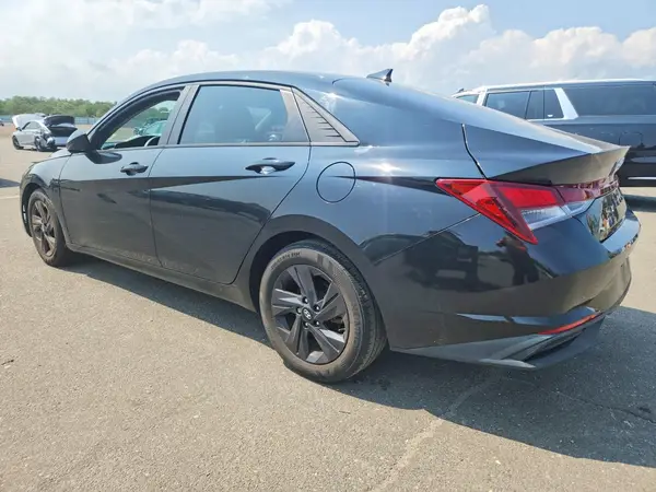 KMHLM4AG2MU148715 2021 HYUNDAI ELANTRA - Image 2