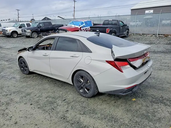 KMHLM4AG2MU152909 2021 HYUNDAI ELANTRA - Image 2