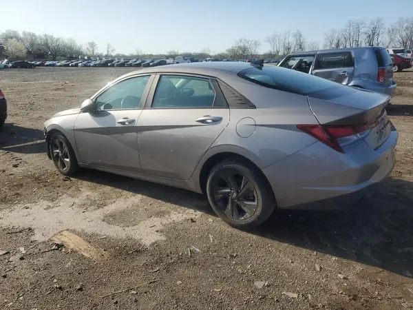KMHLM4AG2MU156135 2021 HYUNDAI ELANTRA - Image 2
