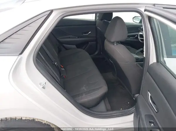 KMHLM4AG2MU166342 2021 HYUNDAI ELANTRA - Image 8