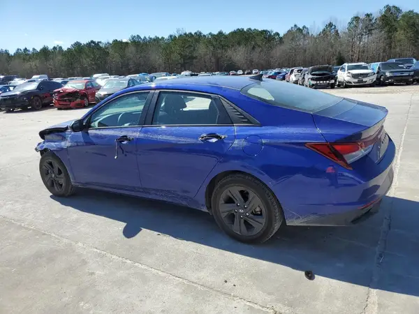 KMHLM4AG2MU173193 2021 HYUNDAI ELANTRA - Image 2