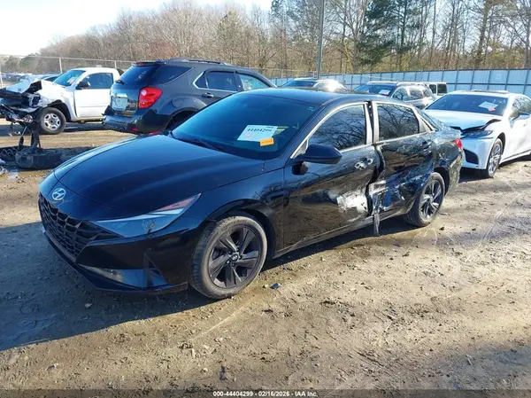KMHLM4AG2MU191497 2021 HYUNDAI ELANTRA - Image 2