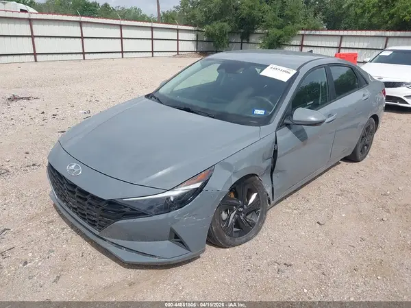 KMHLM4AG2MU194867 2021 HYUNDAI ELANTRA - Image 2
