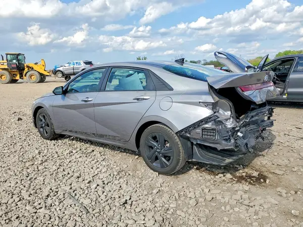 KMHLM4AG2MU204152 2021 HYUNDAI ELANTRA - Image 2