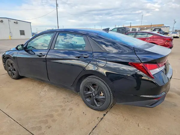 KMHLM4AG2MU204247 2021 HYUNDAI ELANTRA - Image 2