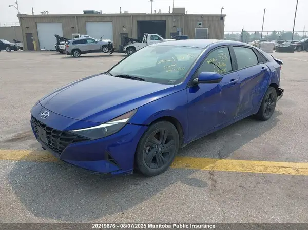 KMHLM4AG2NU214813 2022 HYUNDAI ELANTRA - Image 2