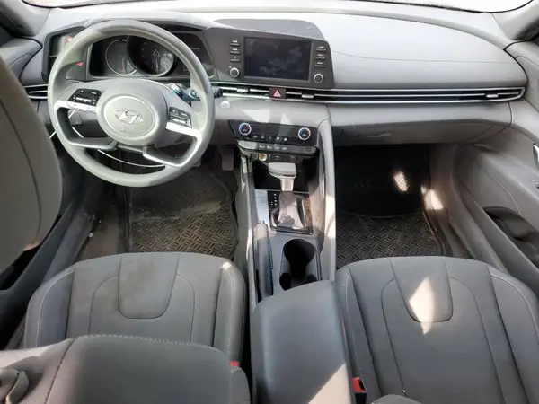 KMHLM4AG2NU217484 2022 HYUNDAI ELANTRA - Image 8