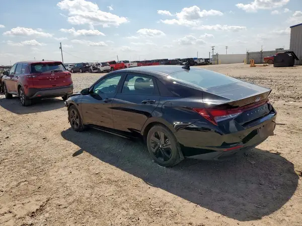 KMHLM4AG2NU218327 2022 HYUNDAI ELANTRA - Image 2