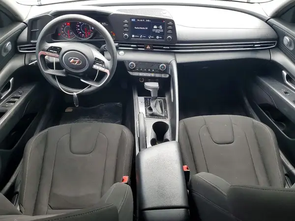 KMHLM4AG2NU220305 2022 HYUNDAI ELANTRA - Image 8