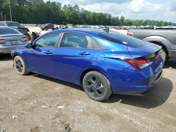 KMHLM4AG2NU239923 2022 HYUNDAI ELANTRA - Image 2