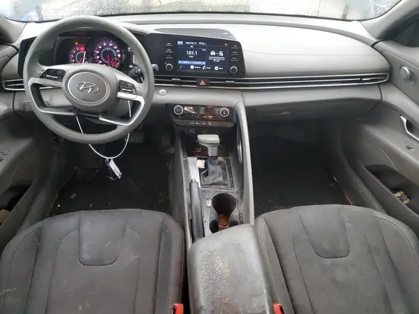 KMHLM4AG2NU244586 2022 HYUNDAI ELANTRA - Image 8