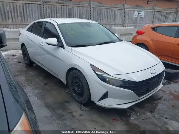 KMHLM4AG2NU245625 2022 HYUNDAI ELANTRA - Image 1