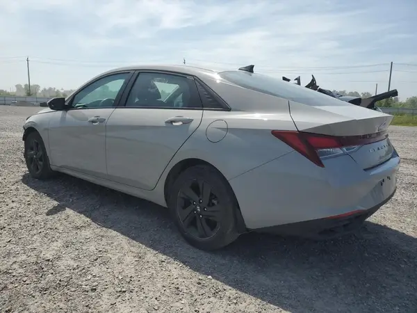 KMHLM4AG2NU250338 2022 HYUNDAI ELANTRA - Image 2