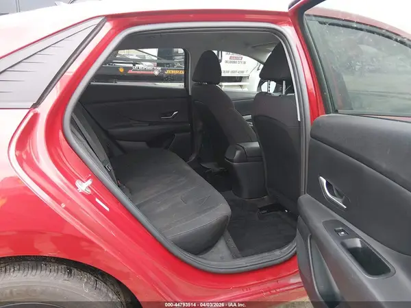 KMHLM4AG2NU253739 2022 HYUNDAI ELANTRA - Image 8