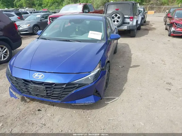 KMHLM4AG2NU259282 2022 HYUNDAI ELANTRA - Image 2