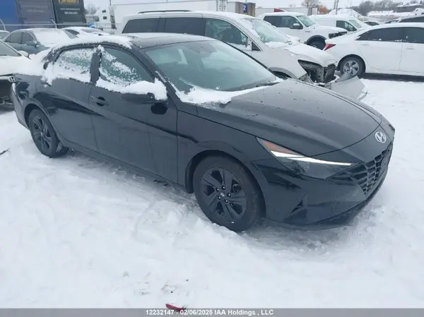KMHLM4AG2NU277622 2022 HYUNDAI ELANTRA - Image 1