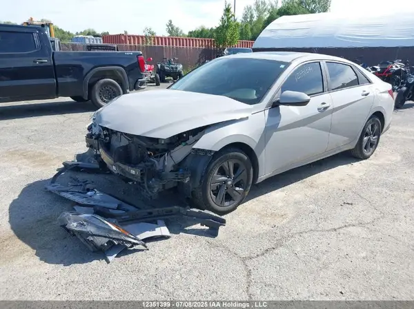 KMHLM4AG2NU283646 2022 HYUNDAI ELANTRA - Image 2