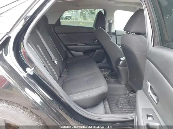 KMHLM4AG2NU284845 2022 HYUNDAI ELANTRA - Image 8