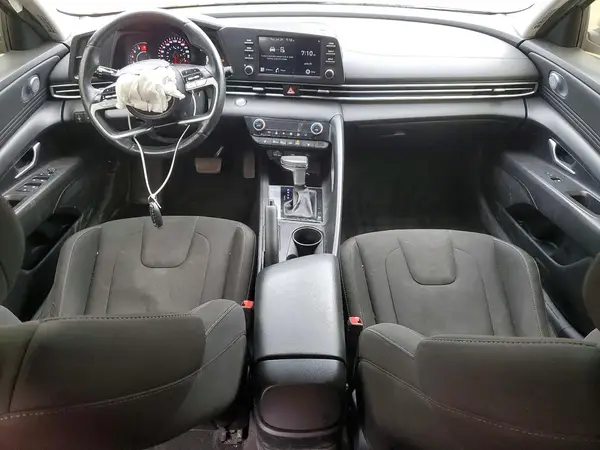 KMHLM4AG2NU289978 2022 HYUNDAI ELANTRA - Image 8