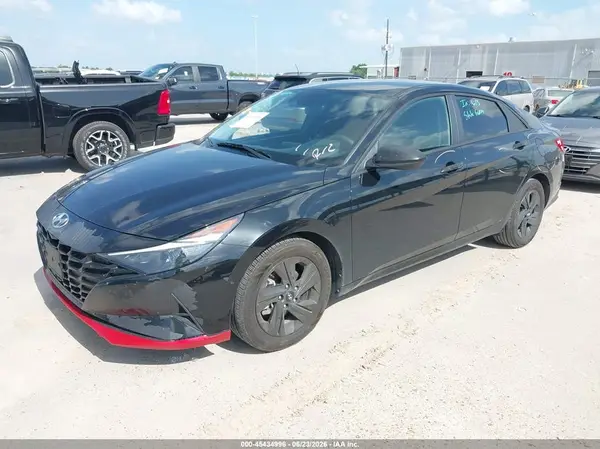 KMHLM4AG2NU313616 2022 HYUNDAI ELANTRA - Image 2