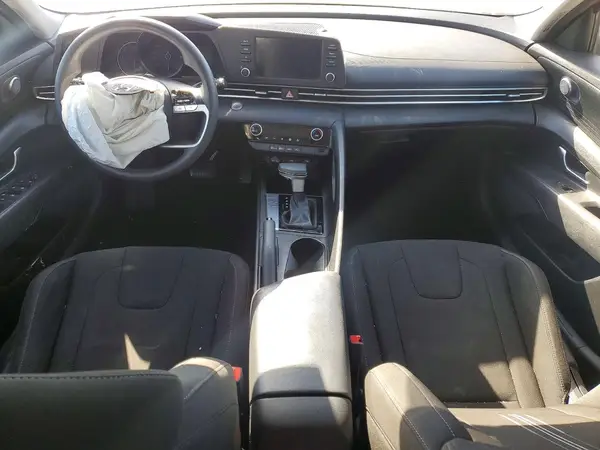 KMHLM4AG2NU324003 2022 HYUNDAI ELANTRA - Image 8