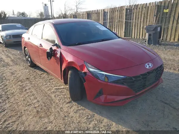 KMHLM4AG2NU333591 2022 HYUNDAI ELANTRA - Image 1