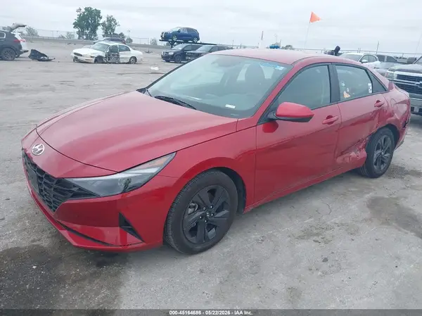 KMHLM4AG2NU334577 2022 HYUNDAI ELANTRA - Image 2