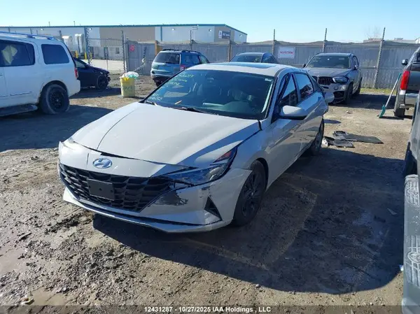 KMHLM4AG2NU344347 2022 HYUNDAI ELANTRA - Image 2