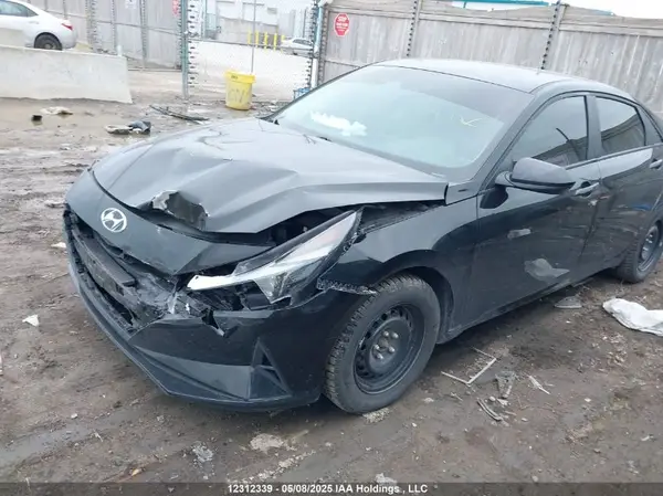 KMHLM4AG2NU345918 2022 HYUNDAI ELANTRA - Image 2