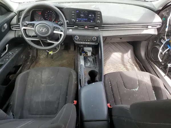 KMHLM4AG2NU352366 2022 HYUNDAI ELANTRA - Image 8