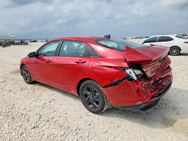 KMHLM4AG2NU353338 2022 HYUNDAI ELANTRA - Image 2