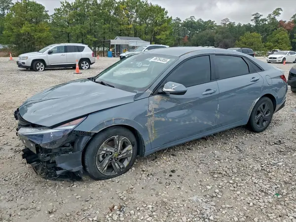 KMHLM4AG2NU358765 2022 HYUNDAI ELANTRA - Image 1