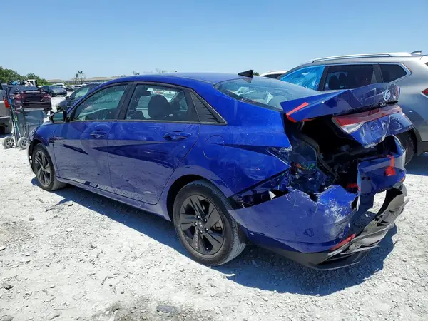 KMHLM4AG2NU361374 2022 HYUNDAI ELANTRA - Image 2