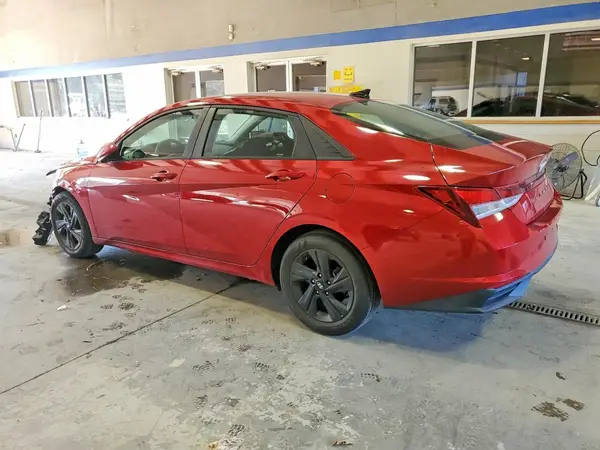 KMHLM4AG2NU364386 2022 HYUNDAI ELANTRA - Image 2