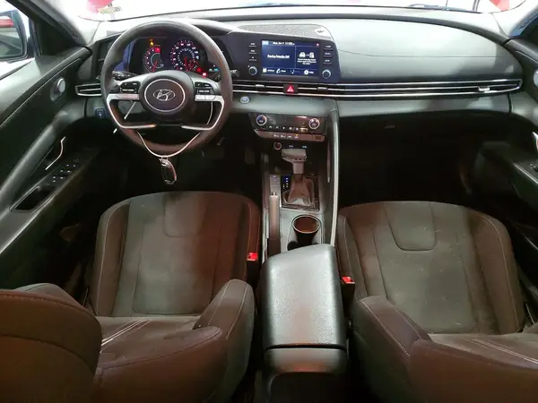 KMHLM4AG2NU364386 2022 HYUNDAI ELANTRA - Image 8