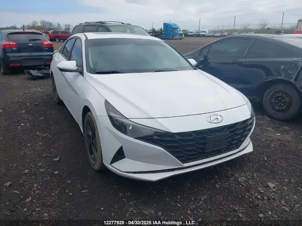 KMHLM4AG2NU368700 2022 HYUNDAI ELANTRA - Image 1