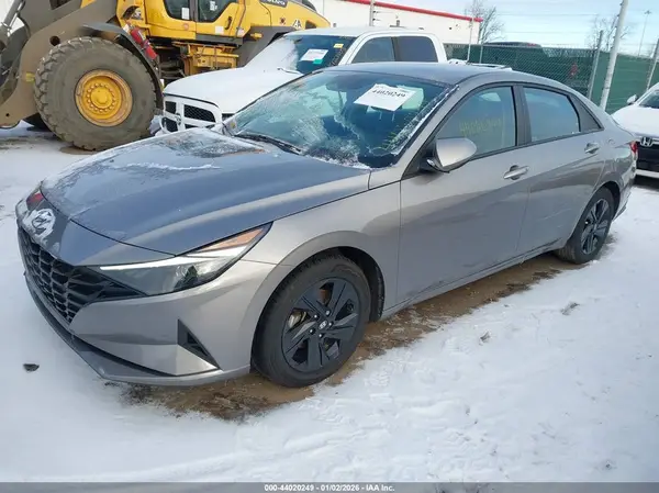 KMHLM4AG2PU374970 2023 HYUNDAI ELANTRA - Image 2