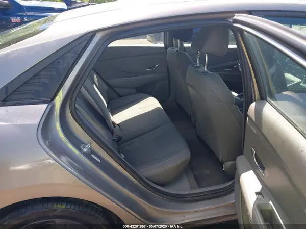 KMHLM4AG2PU379294 2023 HYUNDAI ELANTRA - Image 8