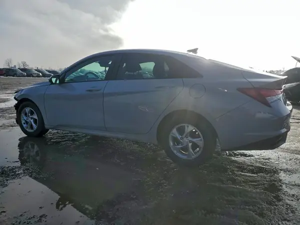 KMHLM4AG2PU379926 2023 HYUNDAI ELANTRA - Image 2
